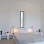 Villa Paros Isterni Magnifique Avec Piscine Vue Mer, A 3 Min De La *