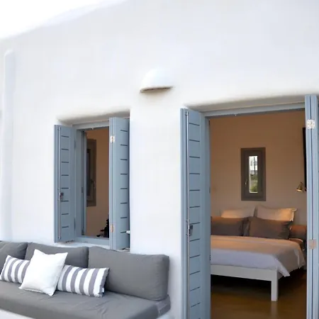 Villa Paros Isterni Magnifique Avec Piscine Vue Mer, A 3 Min De La Isterni (Paros)