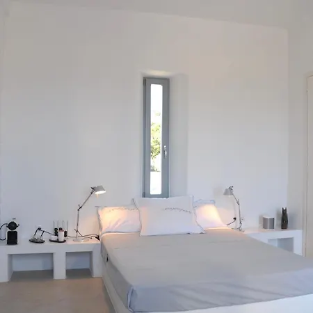 Villa Paros Isterni Magnifique Avec Piscine Vue Mer, A 3 Min De La *
