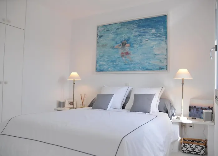 Paros Isterni Magnifique Avec Piscine Vue Mer, A 3 Min De La * Isterni (Paros)